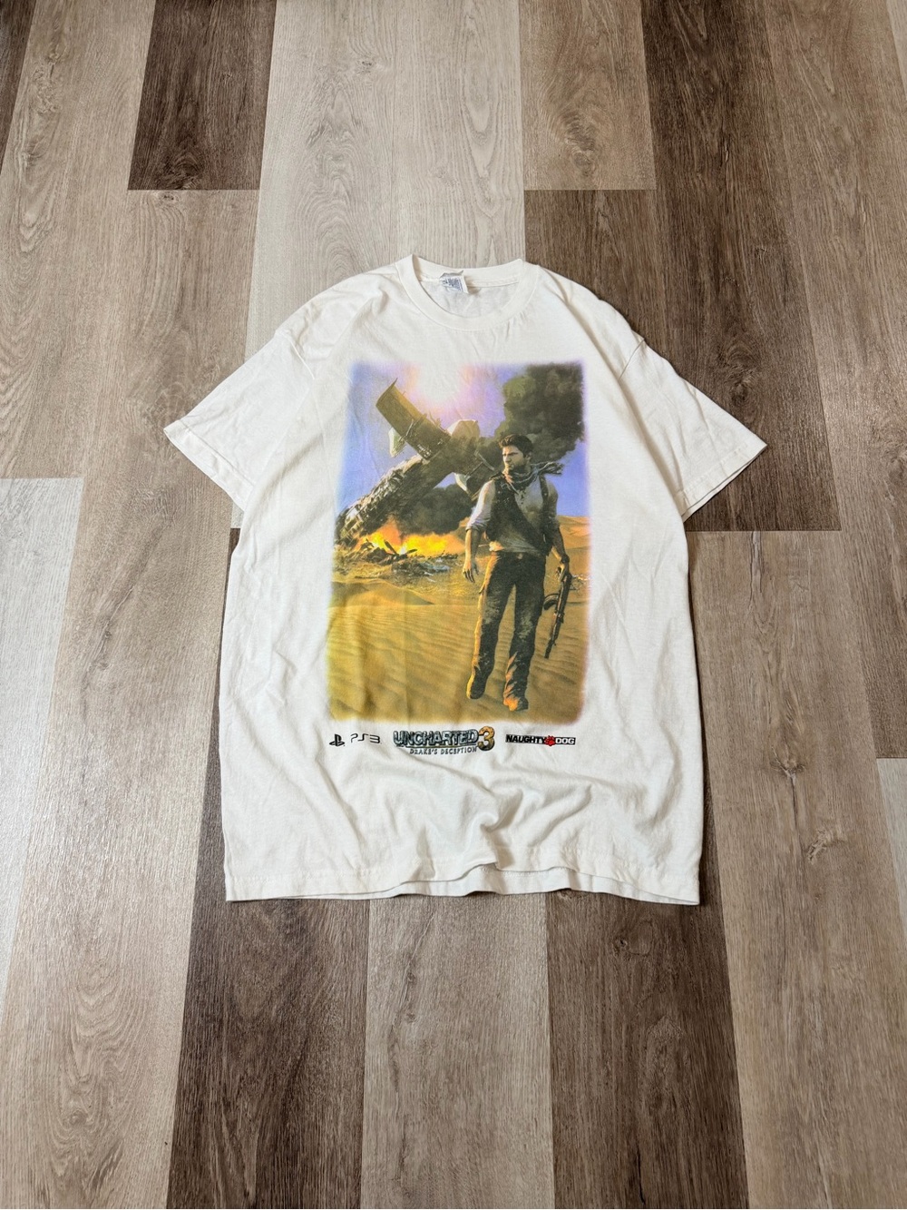PS3 Uncharted 3 Drakes Deception Graphic T‑Shirt